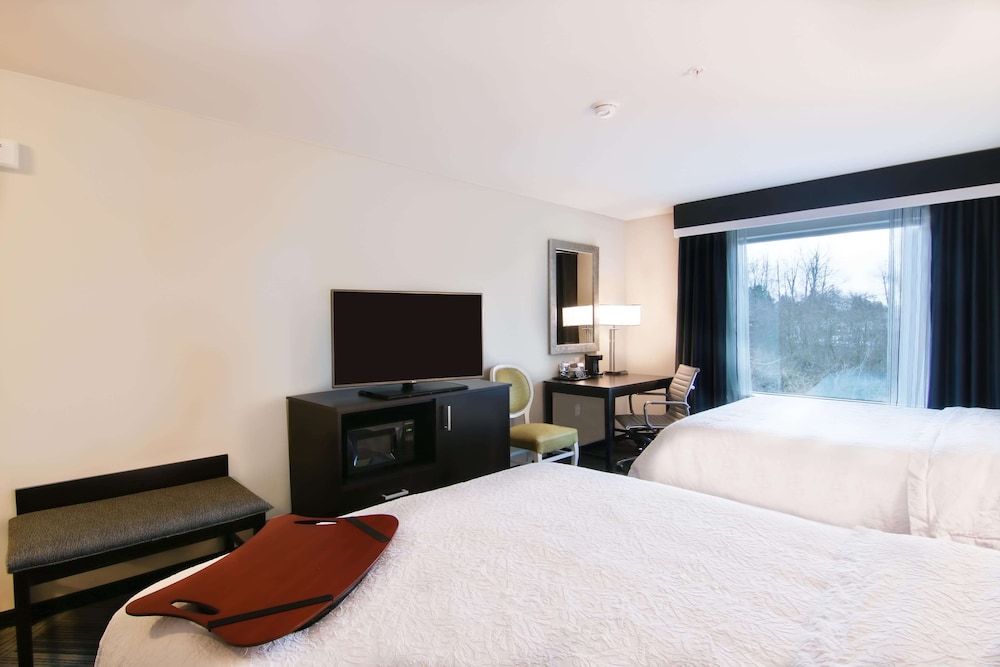 Hampton Inn Suites Bellevue Downtown Seattle Wa 14/53