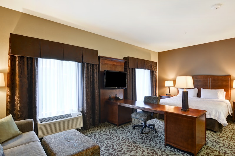Hampton Inn and Suites New Hartford 17/64