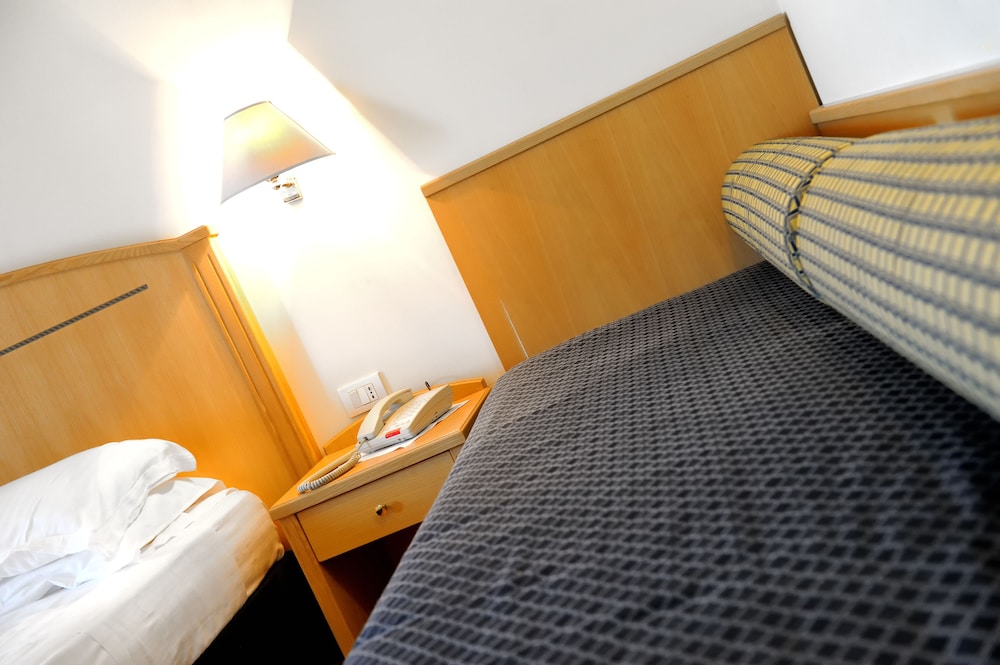 ECONOMY, DOUBLE BED