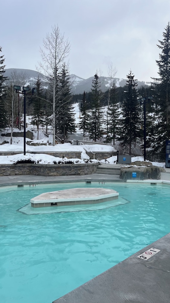 Panorama Vacation Retreat at Horsethief Lodge 43/70