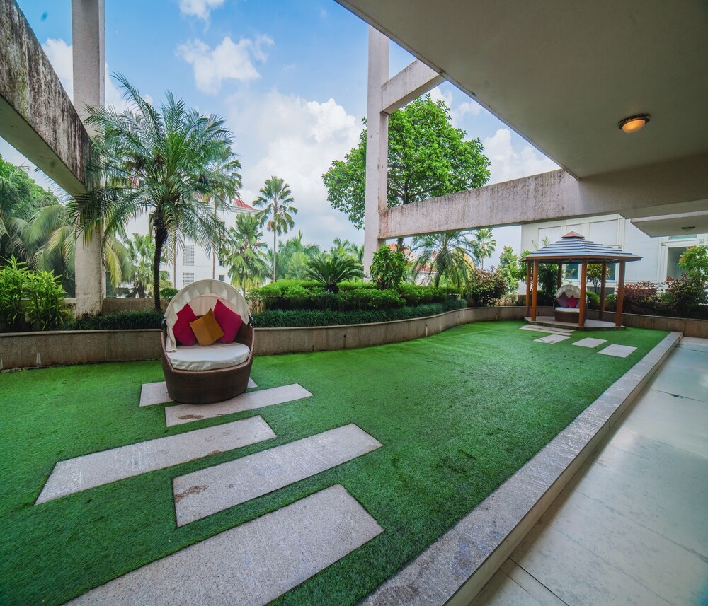 Barsana Hotel And Resort 45/50