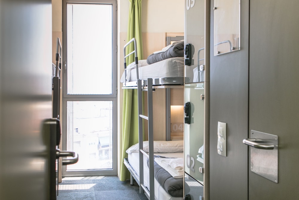 Barcelona Urbany Hostel 22/23