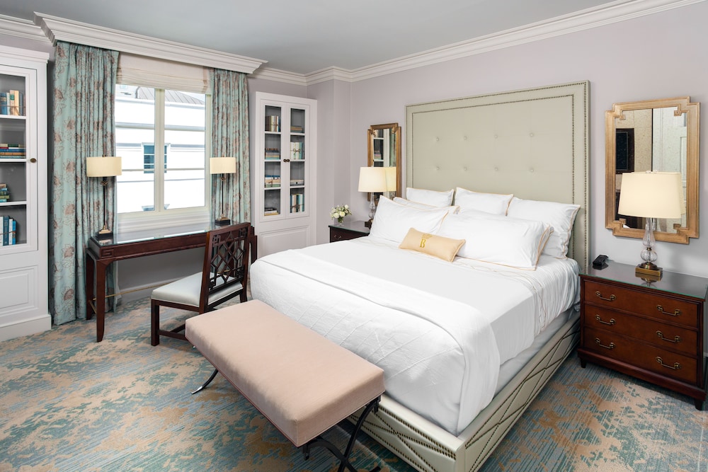 1 BEDROOM, SUITE