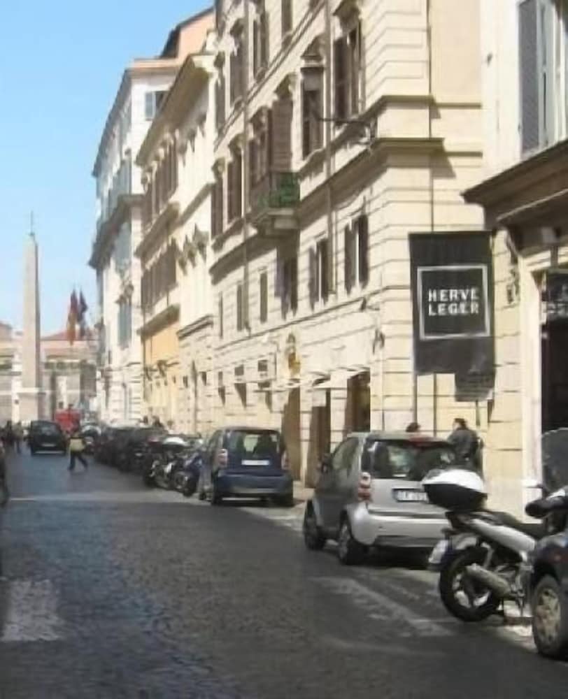 Romeo Al Babuino 23/25