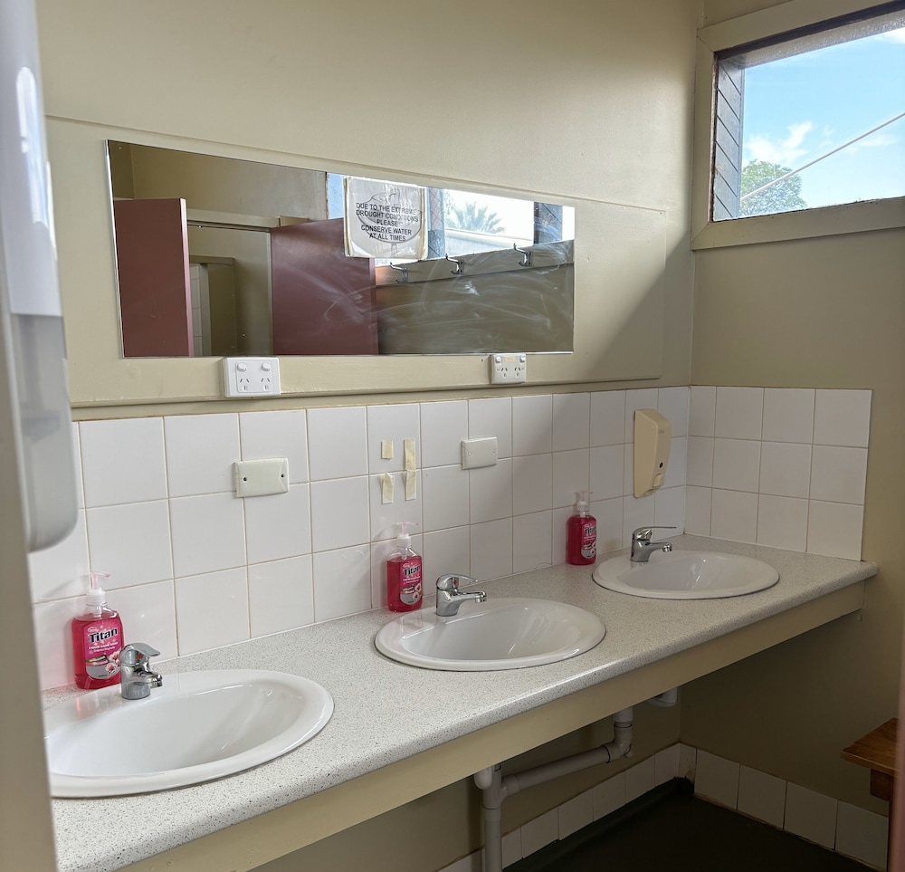 Broken Hill Tourist Lodge 60/62
