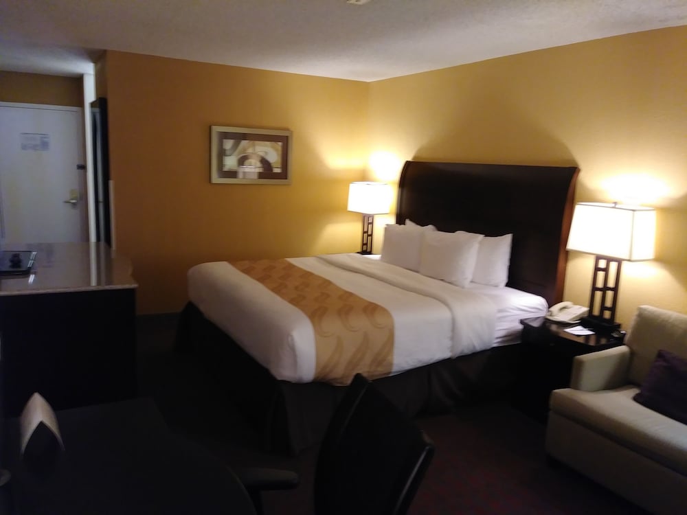 Quality Inn & Suites Fort Collins East 22/58