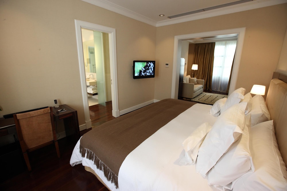 RECOLETA, SUITE