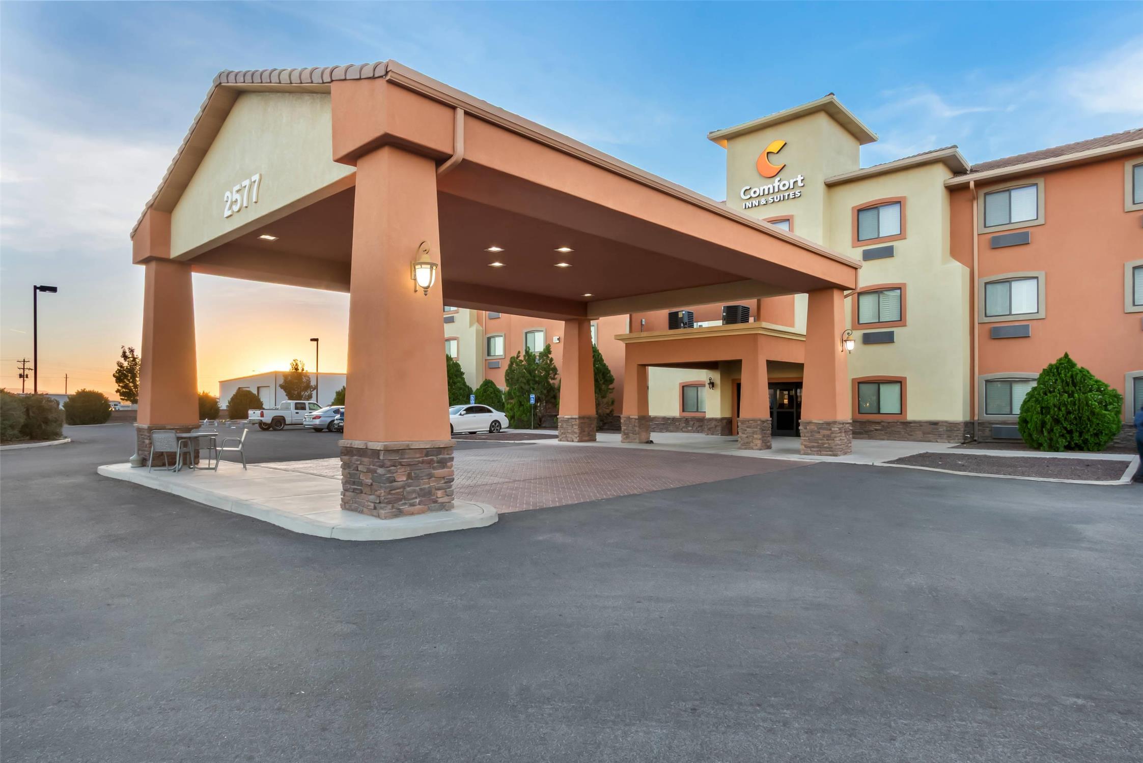 Comfort Inn And Suites Thatcher 76/79
