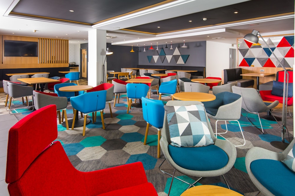 Holiday Inn Express London Hammersmith 33/43