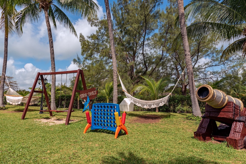 Laguna Suites Golf & Spa 44/50