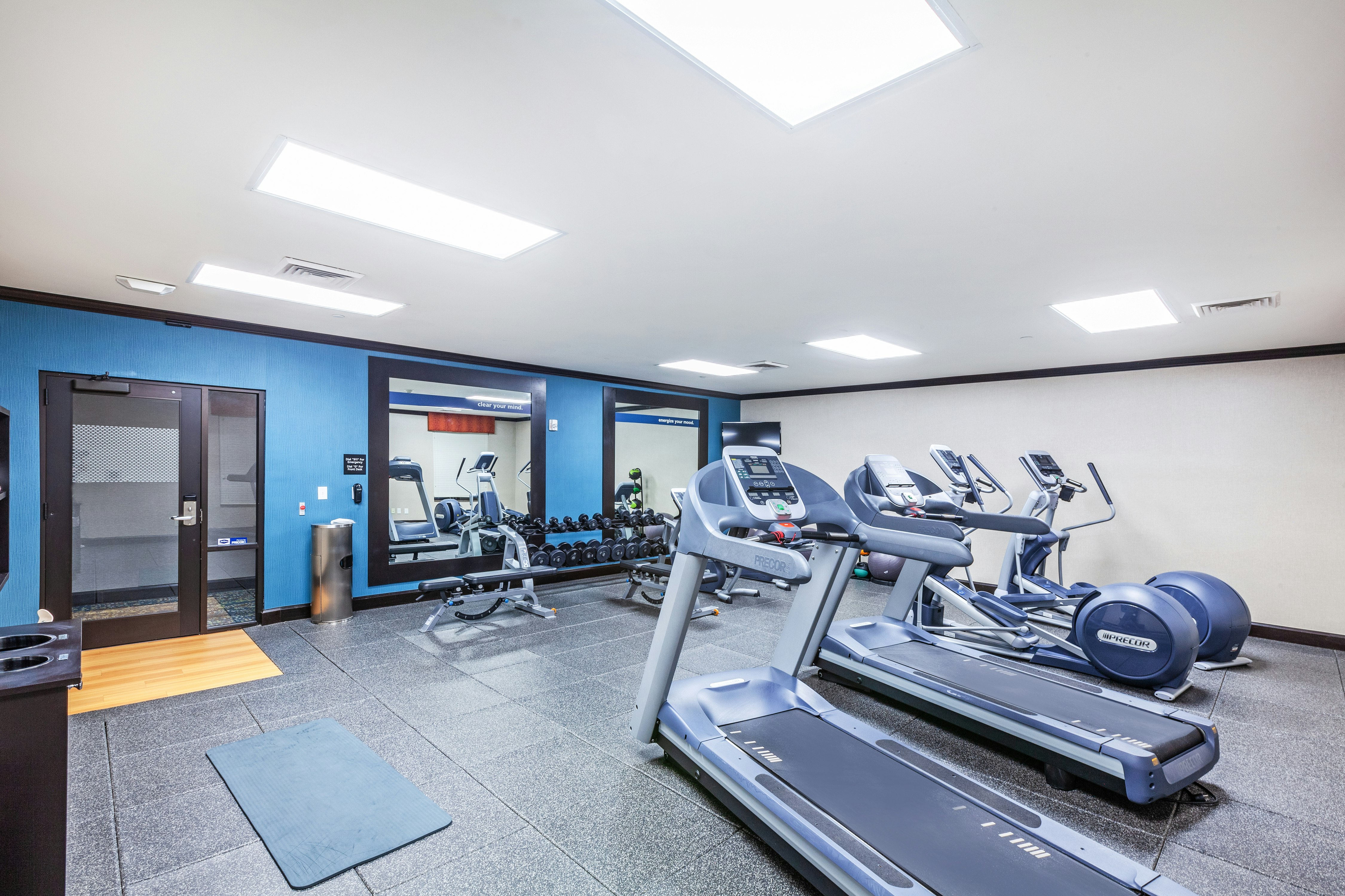 Hampton Inn and Suites Houston-League City 8/16
