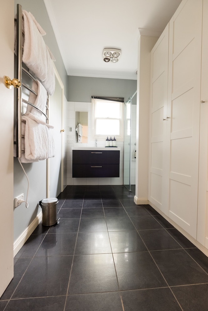 Clonmara Country House Cottages 20/50