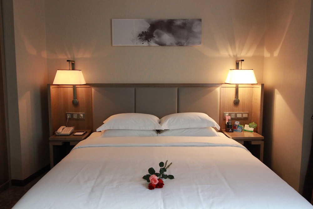 GUANGZHOU BOYI HOTEL 25/50
