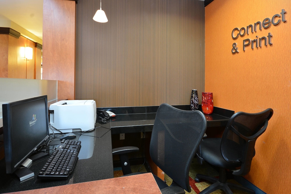 Fairfield Inn Suites Wytheville 36/36