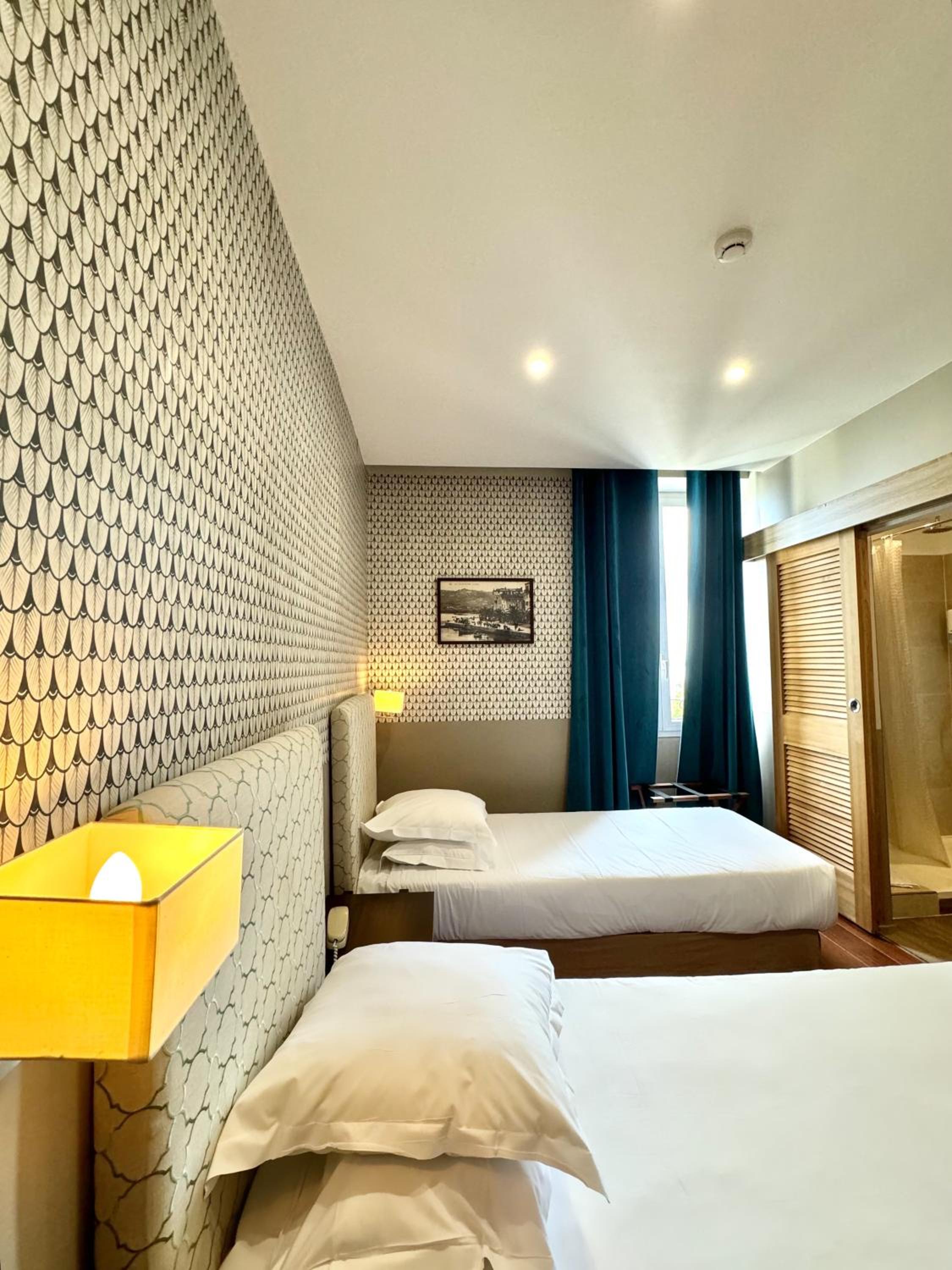 Hotel Restaurant Christophe Colomb 19/50