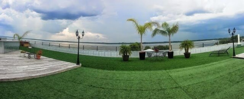 Key West Resort on Lake Dora 67/72