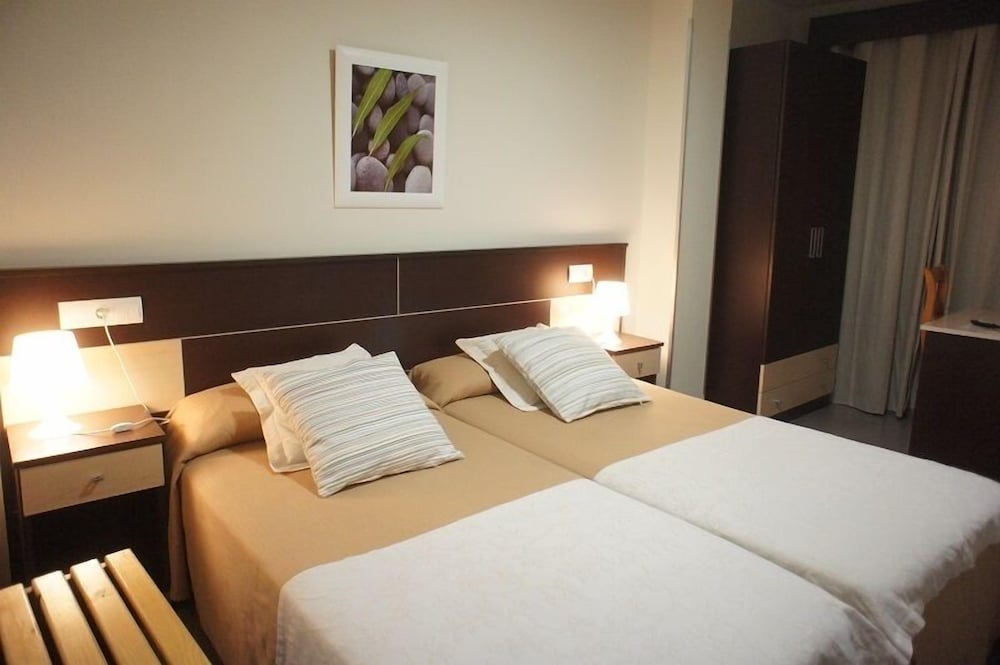 Hotel MR 4/16