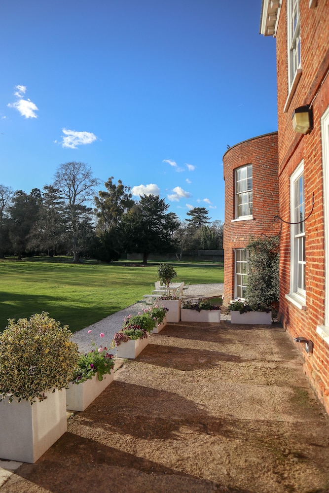 Stoke Place Hotel 55/59