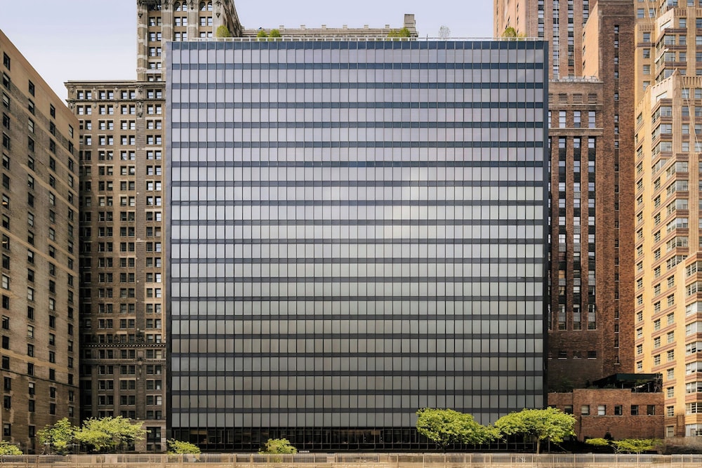 Sonder Battery Park 2/50