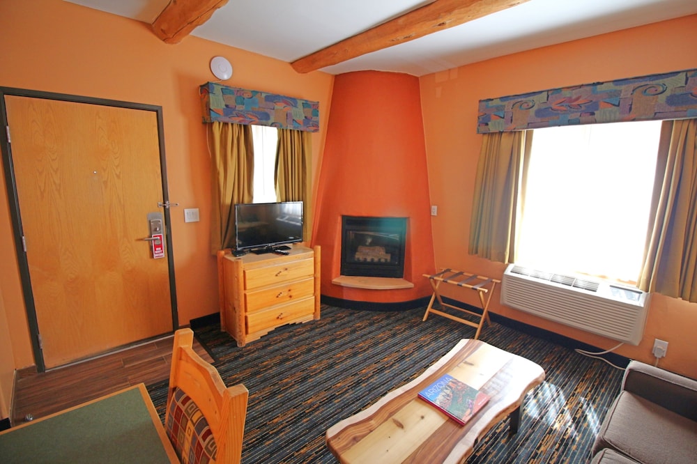 Southwest Inn at Sedona 57/72