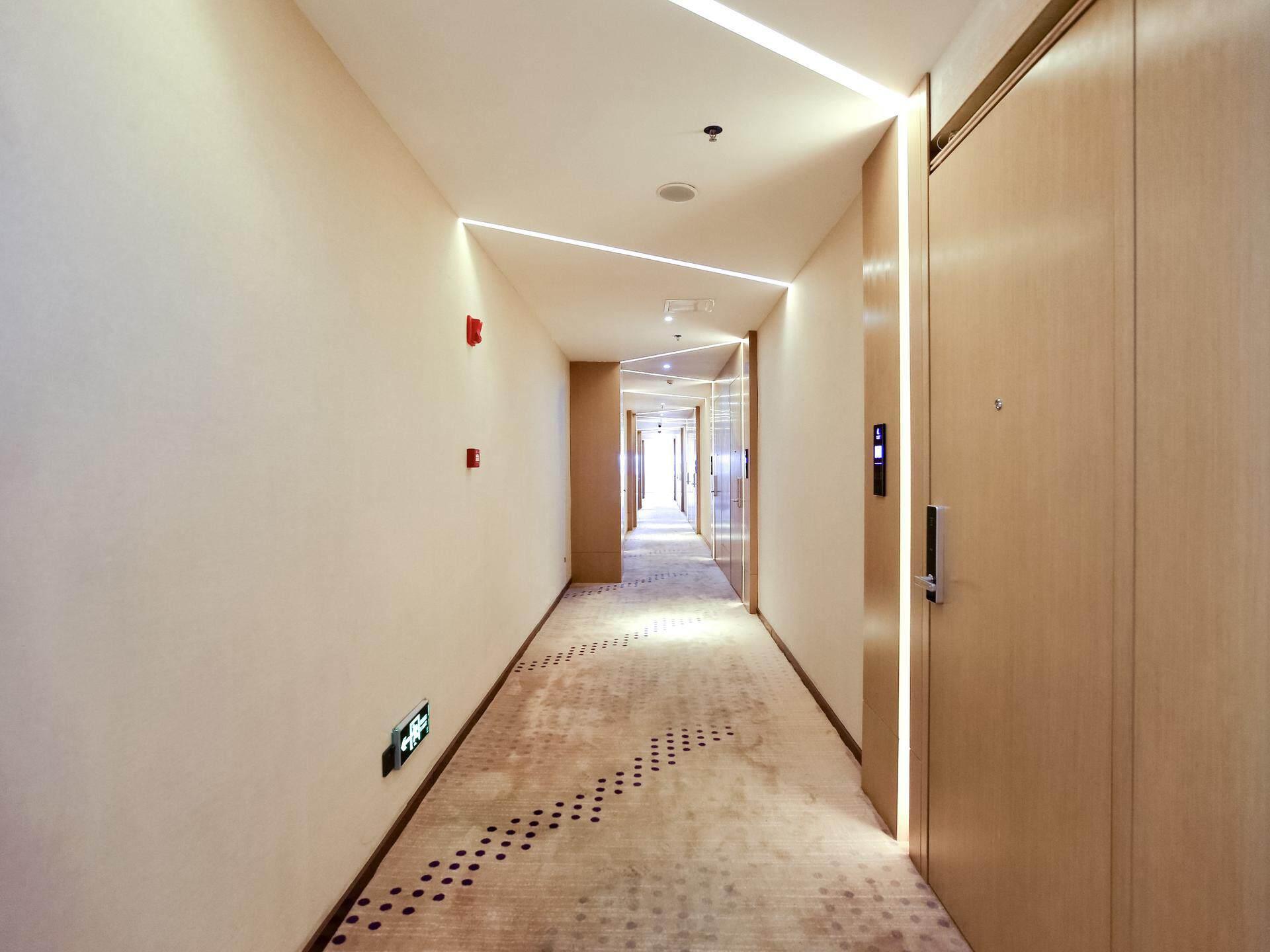 Lavande Hotel (Shenzhen Airport, Fuyong Metro Station) 28/45