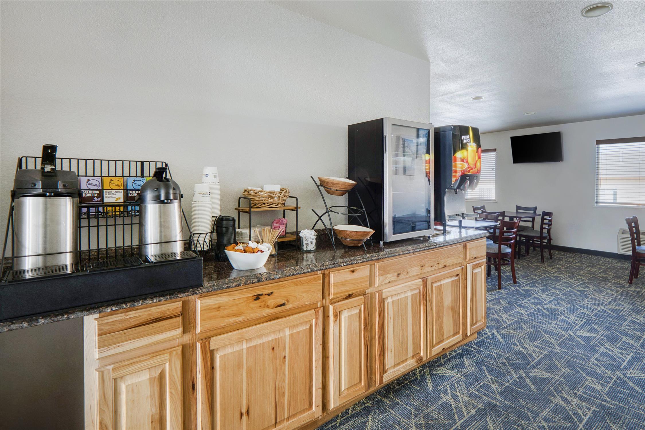SureStay Plus by Best Western Montrose 8/48