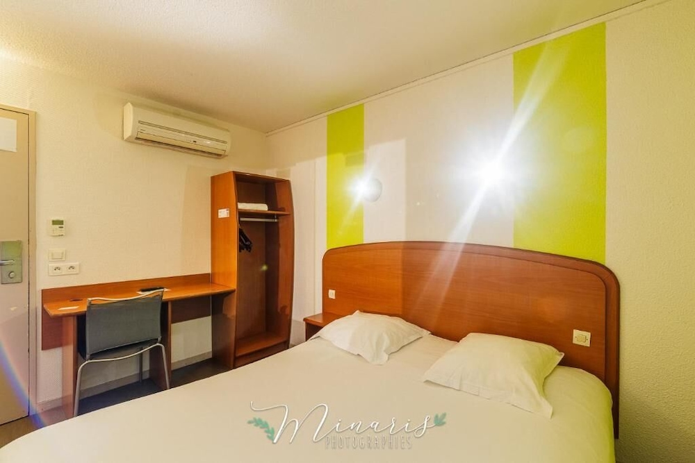 B Hotel Troyes Aeroport 7/50