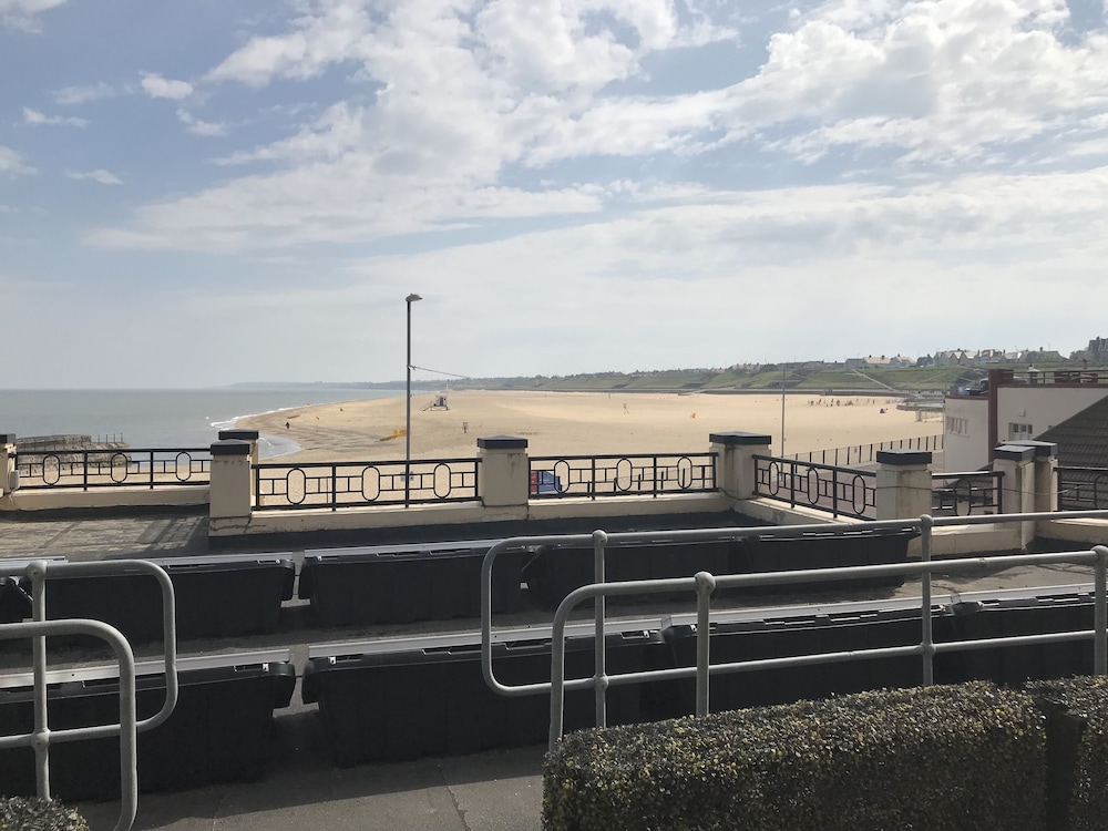 Pier Hotel 41/50