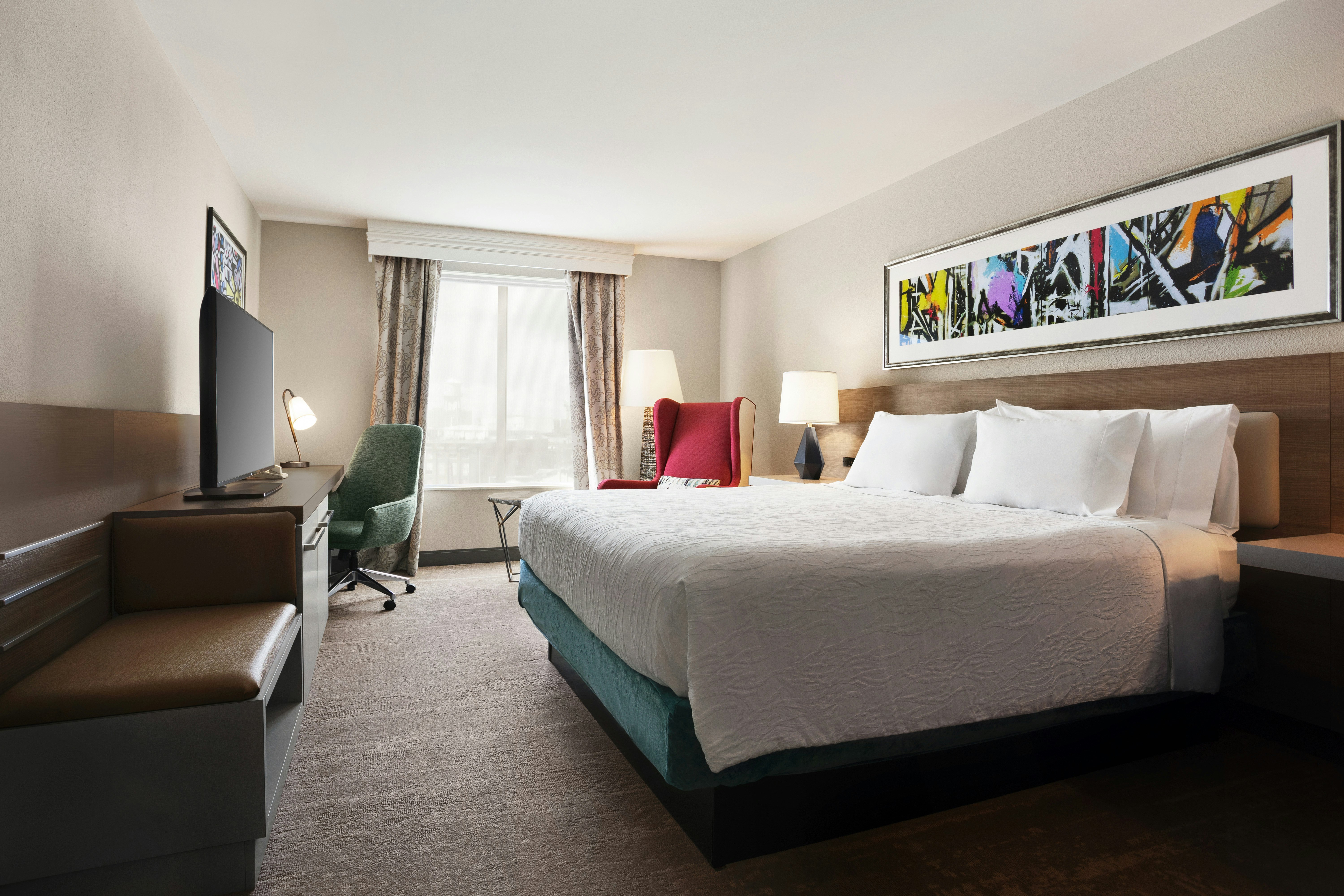 ROOM, KING BED