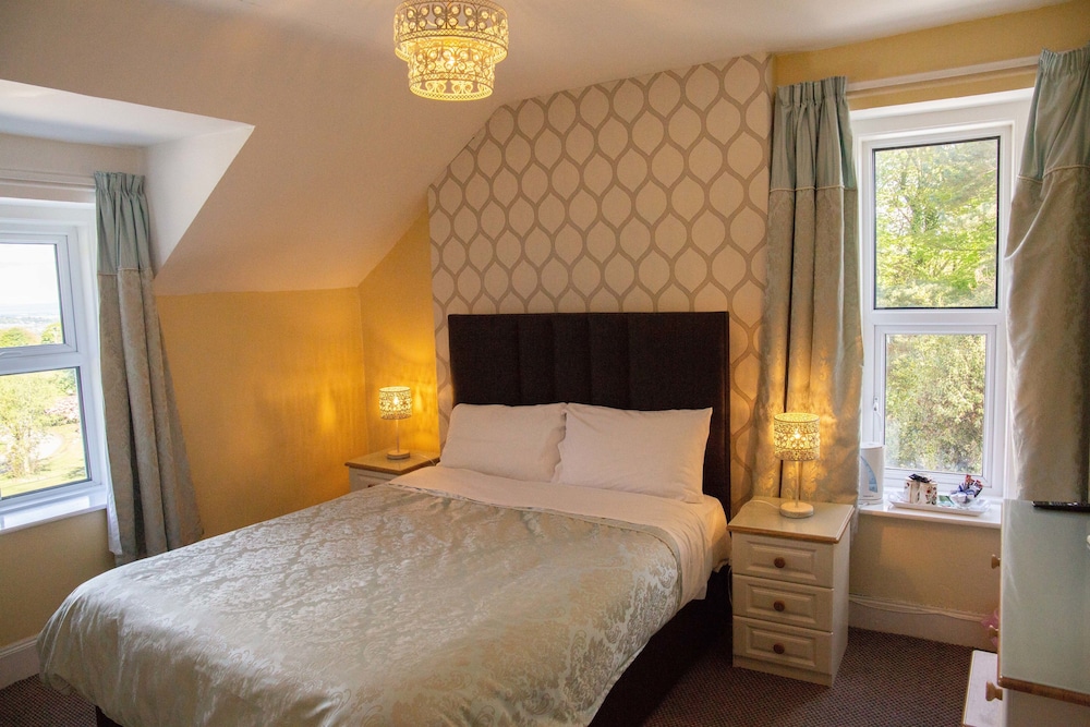 Groarty House Manor B B 12/65