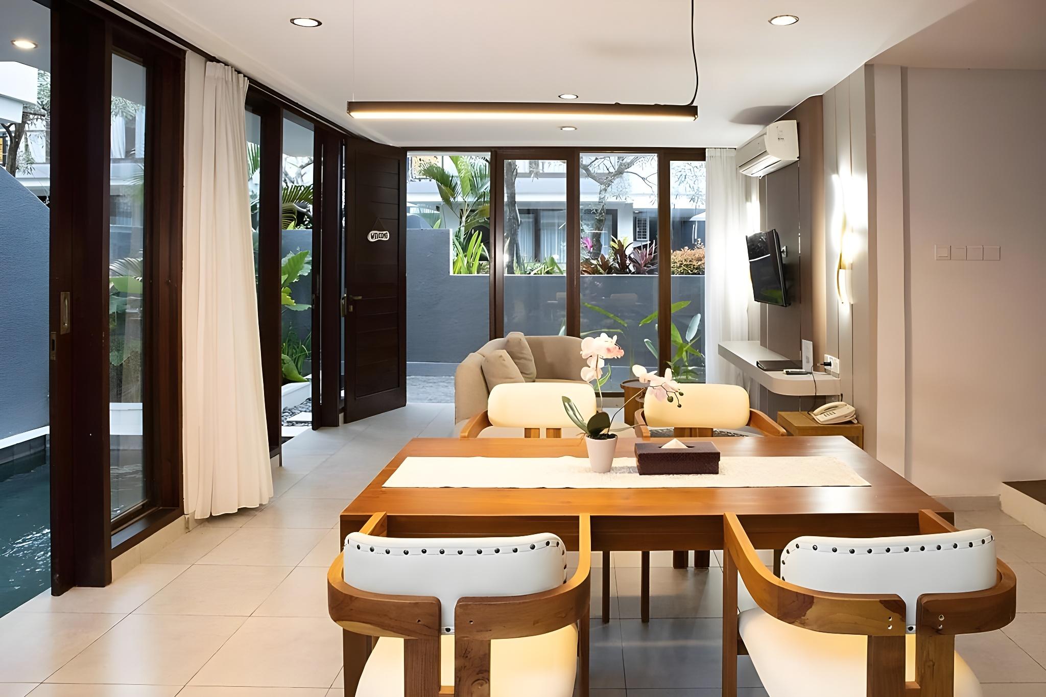 2 BEDROOMS, PRIVATE POOL