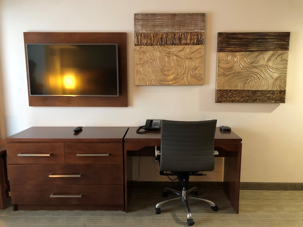 Doubletree By Hilton Omaha Southwest 52/54