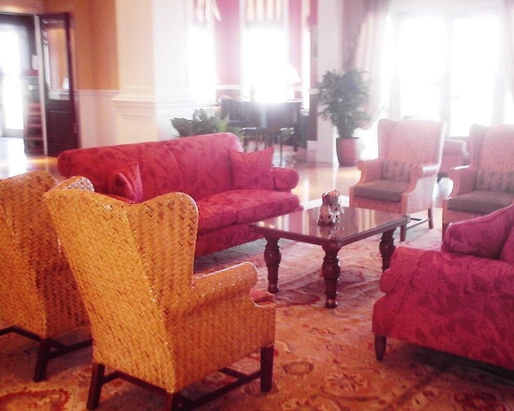 Pelican Grand Beach Resort A Noble House Resort 40/75