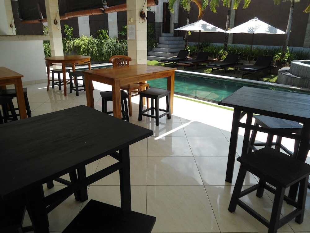Arya Residence 13/23