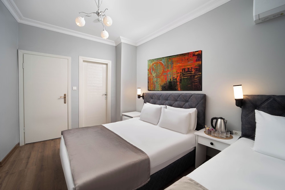 Ercan Inn Hotel 33/62