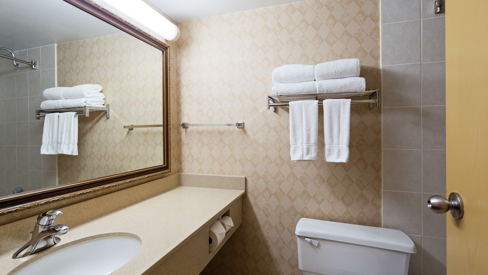 Best Western North Bay Hotel and Conference Centre 14/48