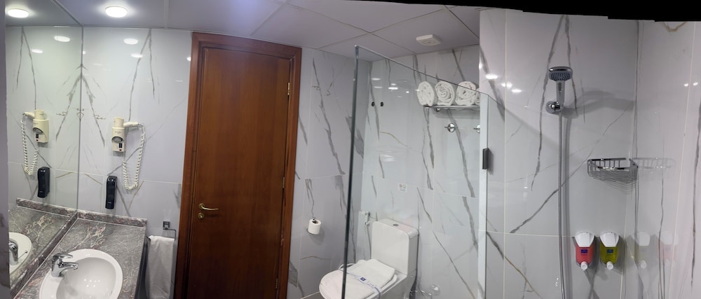 EL SHEIKH SUITES 57/60
