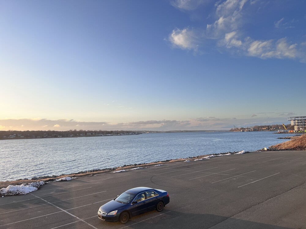 Harbourview Inn, SureStay Collection by Best Western 27/49