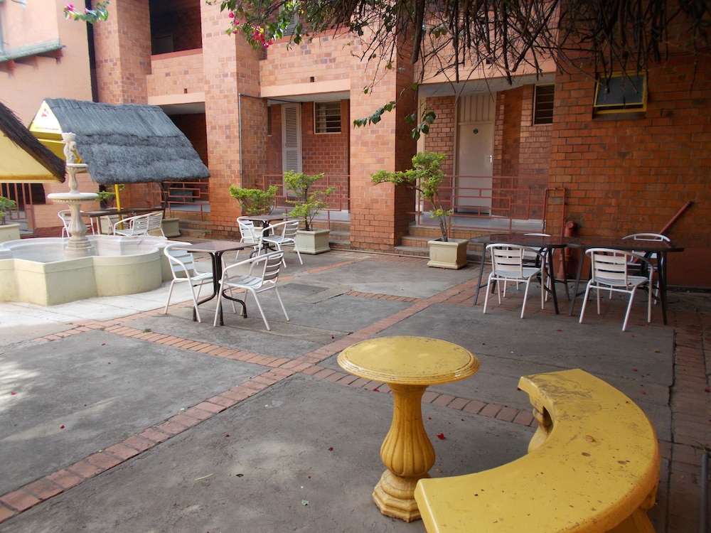 Ndeke Hotel 22/33