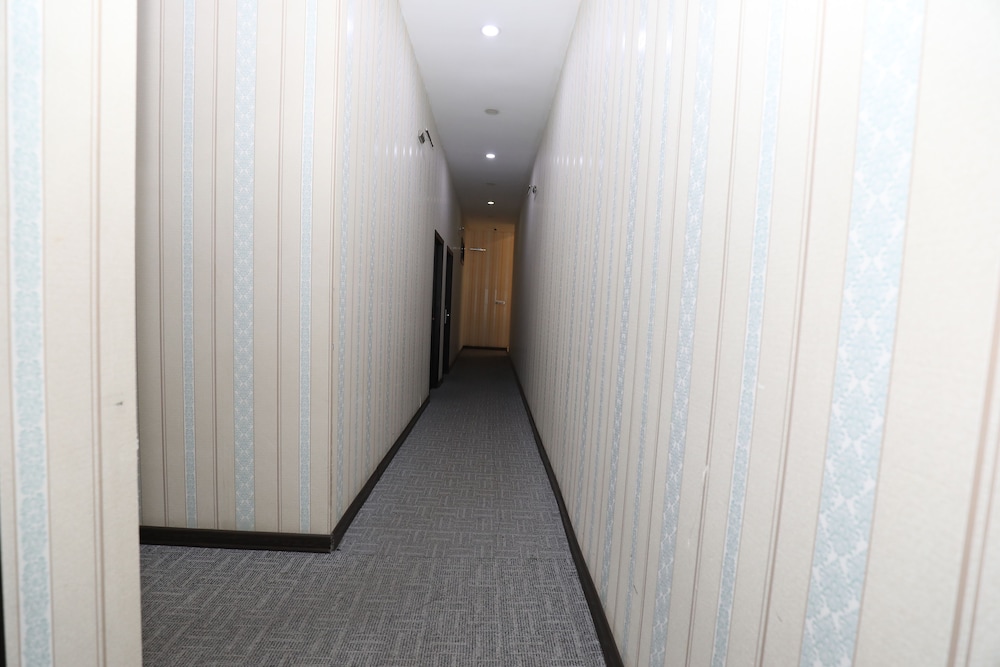 Istanbul Gold Baku Hotel 33/51