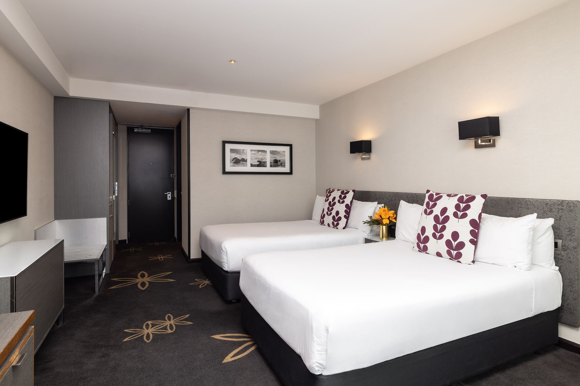 Premium, 2 Double Beds