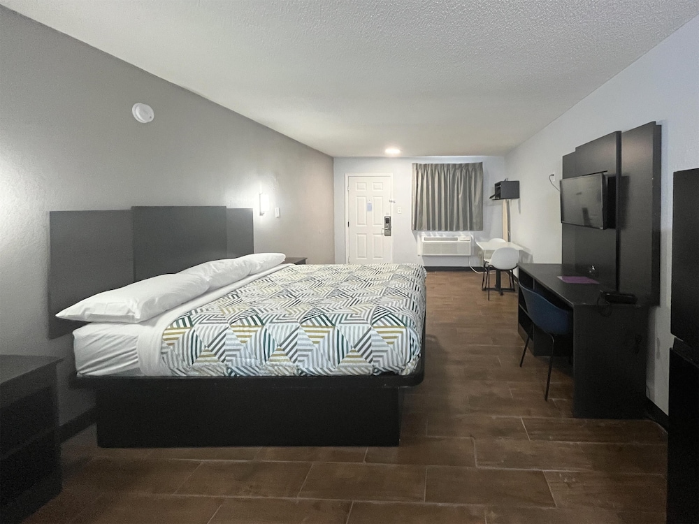 Studio6 Suites Hurricane, WV 19/41