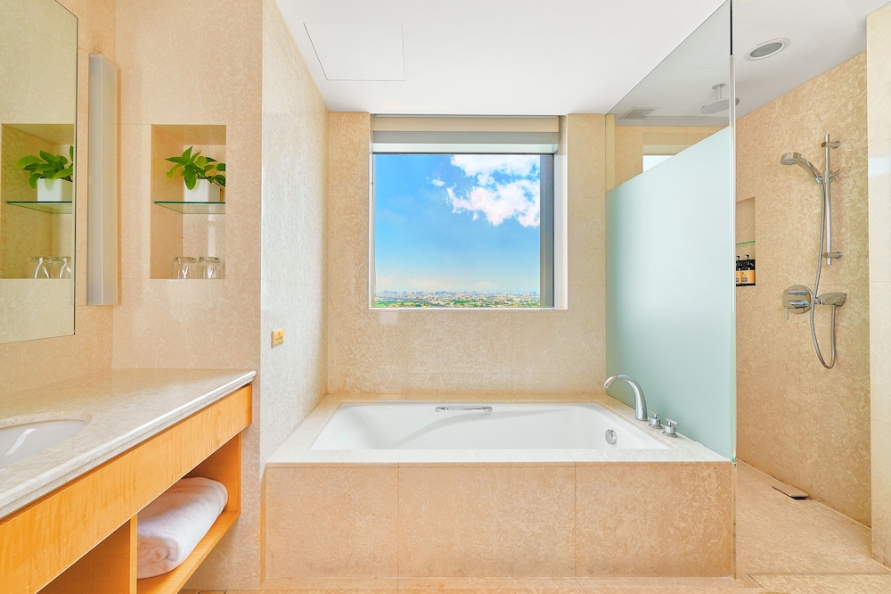 Windsor Hotel Taichung 44/46