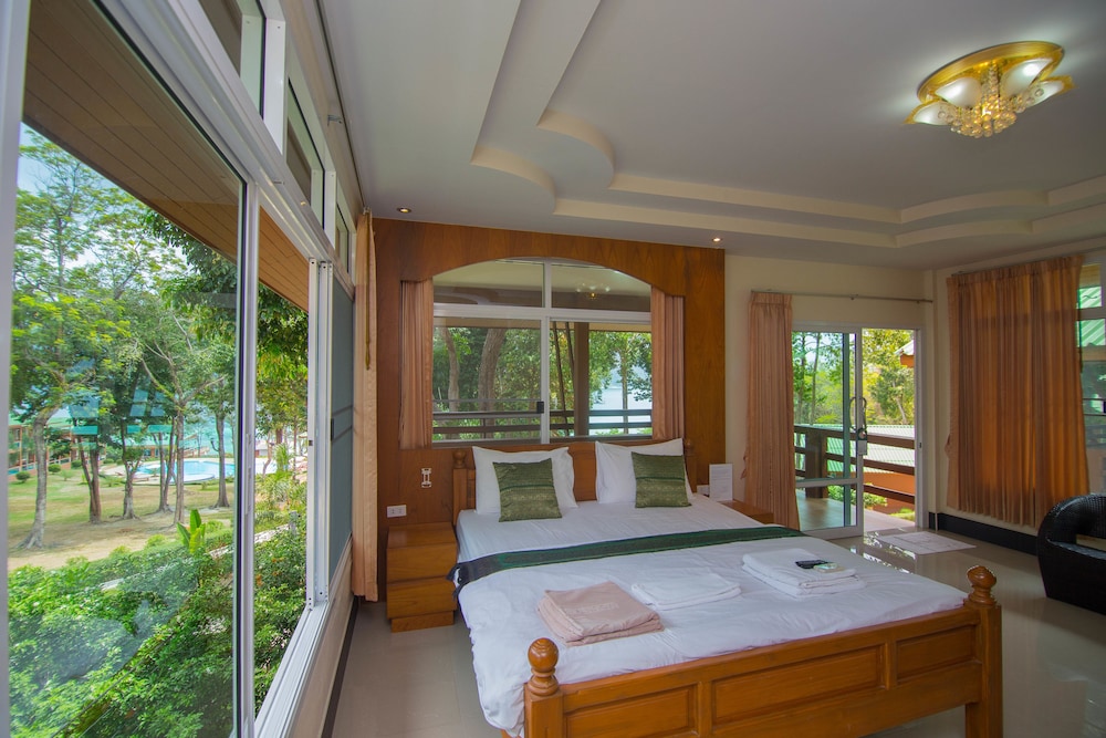 Mountain Resort Koh Lipe 26/70