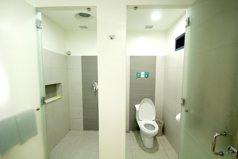 Go Hotels Otis Manila 46/49