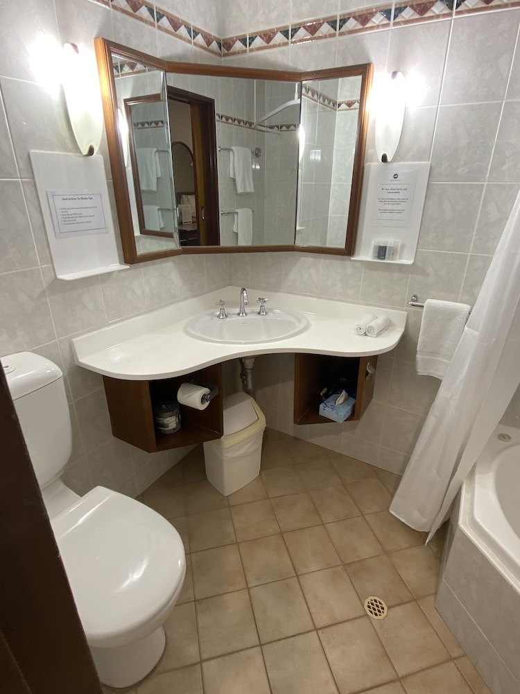 1 Bedroom, Spa, Suite, Queen Bed، Adelaide Inn 3/5