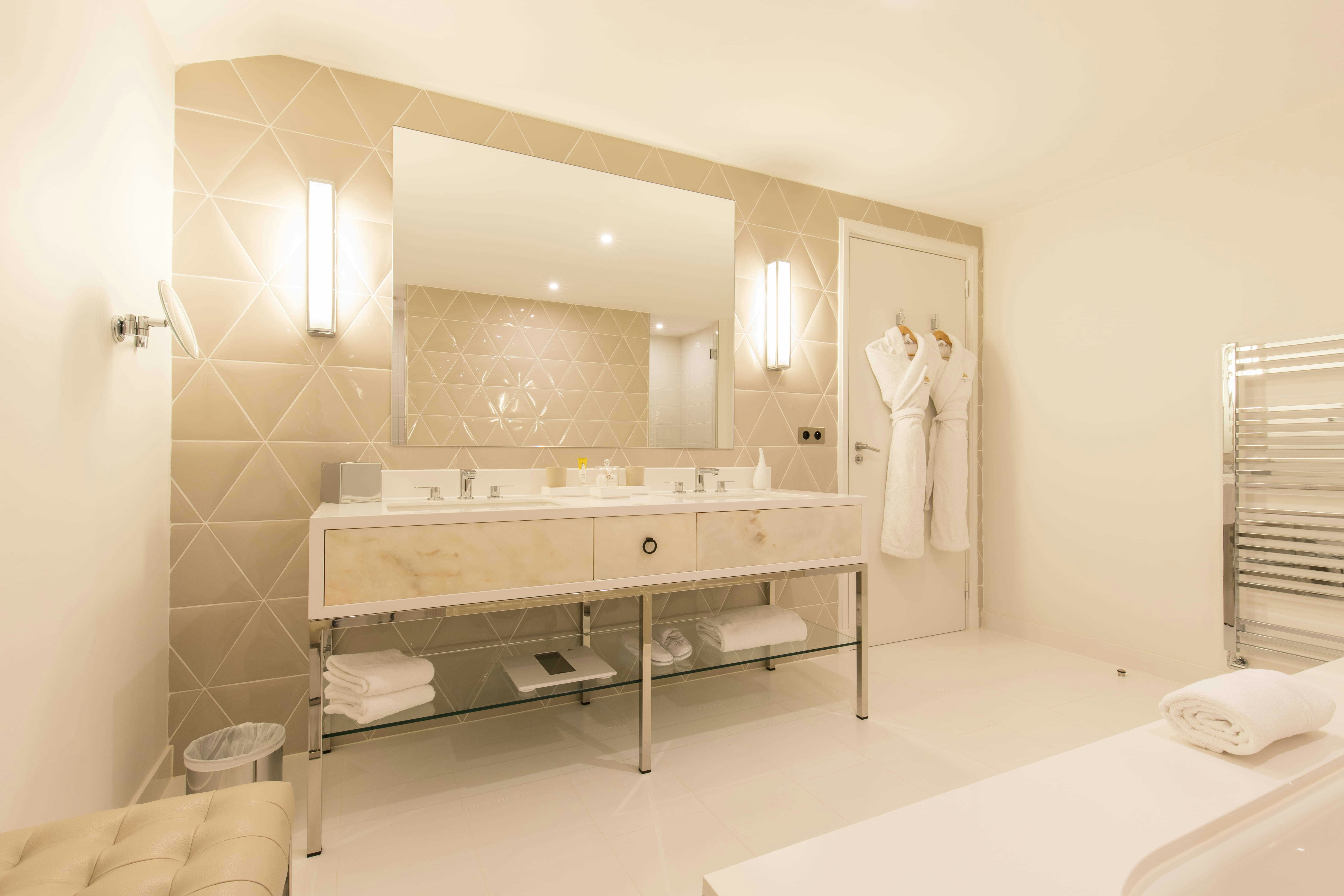 Hotel Chais Monnet and Spa 58/58