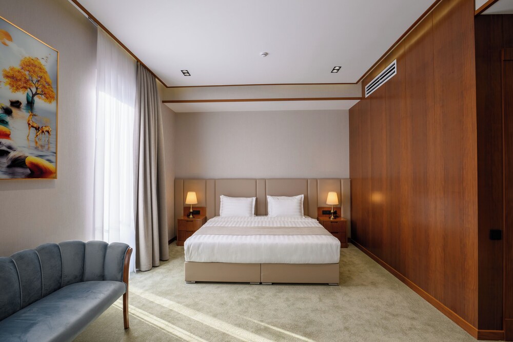 Consti Hotel Tashkent 31/63