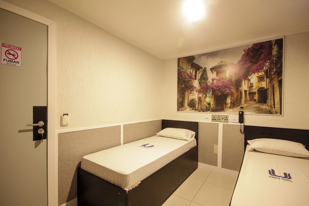 Calamares Hotel 46/49