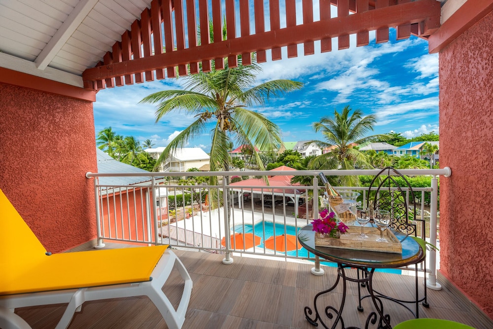 Palm Court at Orient Beach 36/50
